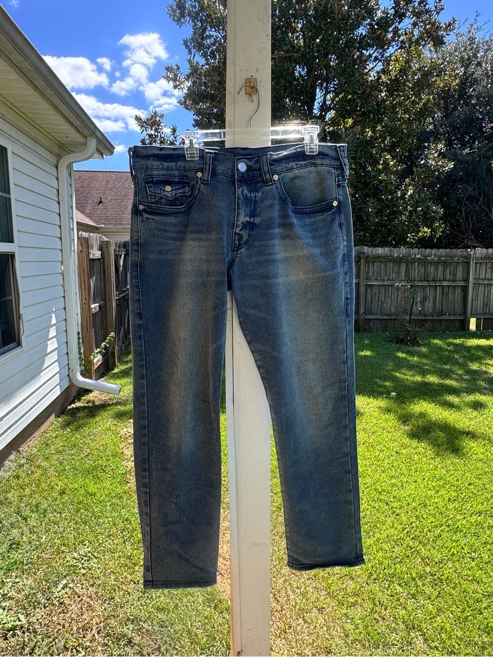 TRUE RELIGION Gene Relaxed Slim Jeans